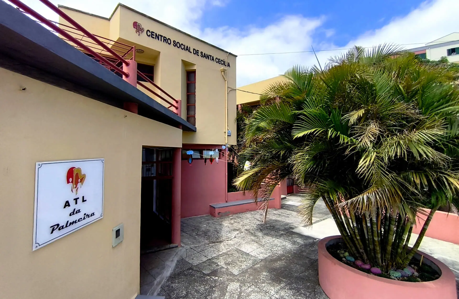 Entrada ATL do Centro Social e Paroquial de Santa Cecília